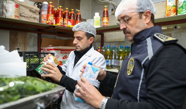 Alanya Zabıta Ekipleri Yılbaşı Hazırlıklarını Mercek Altına Aldı