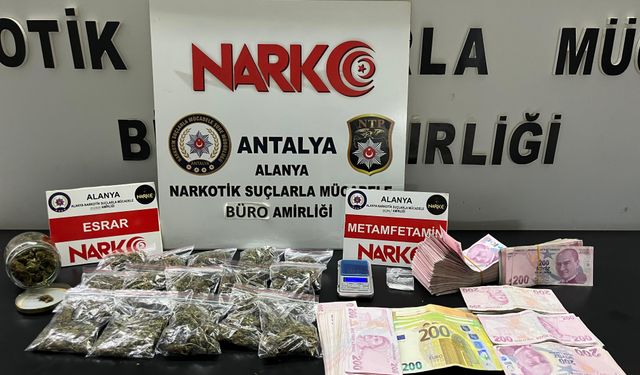 Alanya Kadıpaşa’da Uyuşturucu Operasyonu: Yüklü Miktarda Esrar ve Para Ele Geçirildi