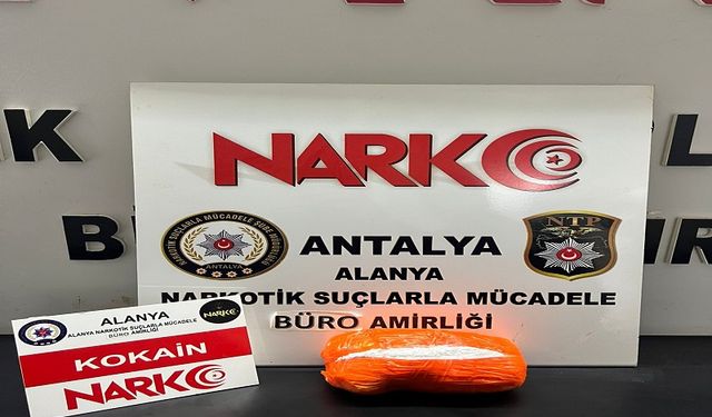 Alanya’da Narkotik Operasyonu: Otogarda 700 Gram Kokain Ele Geçirildi