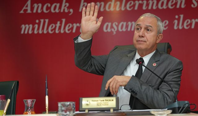 BAŞKAN ÖZÇELİK’TEN BORÇLARLA İLGİLİ ÇARPICI AÇIKLAMALAR