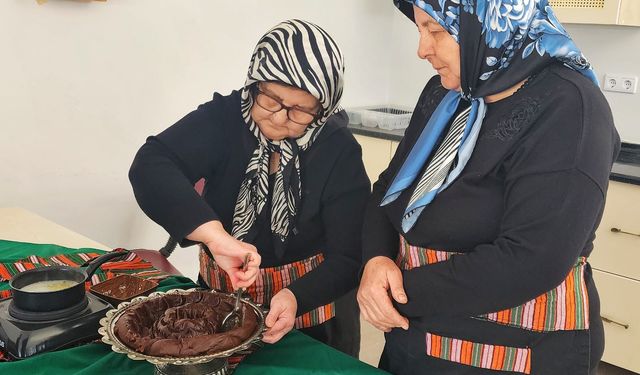 ÖKSÜZ HELVASI BAKANLIK YEMEK KİTABINA GİRİYOR