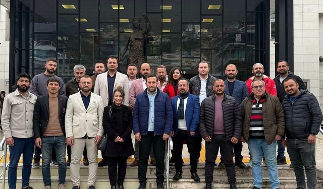 Anahtar Parti Alanya’da İlk Kongresini Tamamladı: Abdullah Akkuş Mazbatasını Aldı