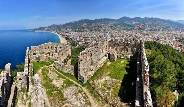 Avrupalı Emeklilerin Yeni Gözdesi: Alanya