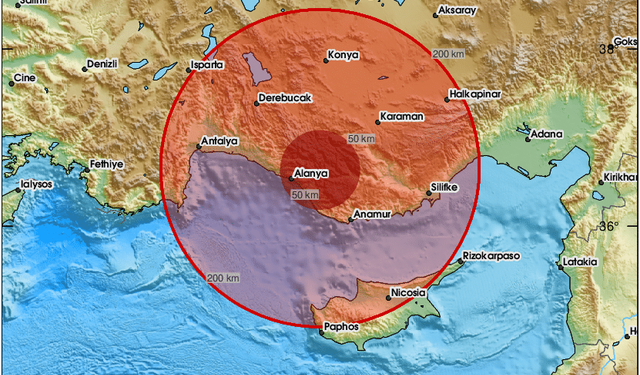Alanya'da Deprem! Vatandaşlar Sarsıntıyı Hissetti