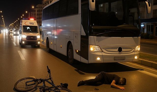 Mahmutlar’da Feci Kaza: Yolcu Otobüsü Bisikletliye Çarptı