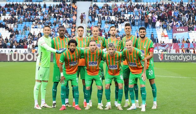 Makouta’nın Kaçırdığı Gol, Alanyaspor’u Yaktı. Trabzon’da Futbolun Gölgesinde Çirkin Tezahüratlar!