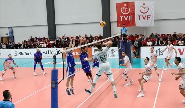 Alanya Belediyespor’dan Hayati Galibiyet! Seri İzmir’e Taşındı