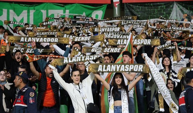 "Alanyaspor’a Ceza: Taraftarların Girişi Engellendi"