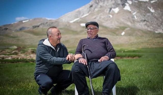 Mevlüt Çavuşoğlu’nun Babası Osman Çavuşoğlu Vefat Etti