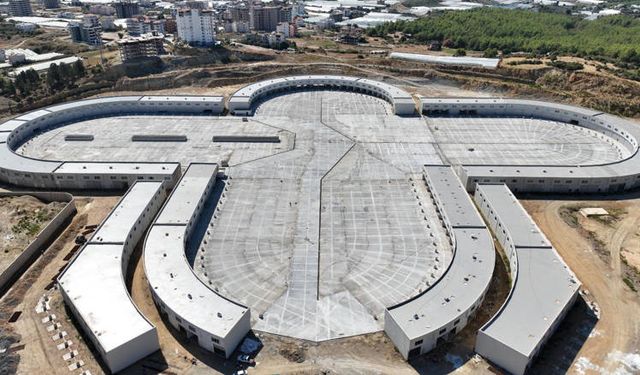 Alanya’da Hal Krizi: Üretici ve Tüccar Endişeli” Bu dört hali nasıl birleştirmeyi düşünüyorsunuz!