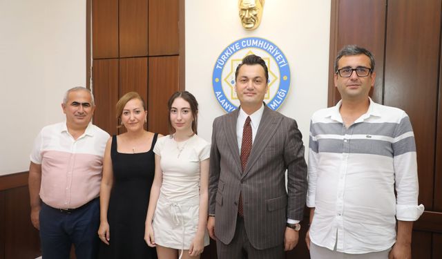 LGS Şampiyonları Alanya Kaymakamlığı’nda Onurlandırıldı