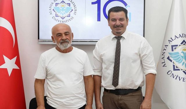 Alanya'da Kadavra Bağışı Geleneksel Hale Geliyor: Yılmaz Ay, Tıp Öğrencilerine Destek Verdi!