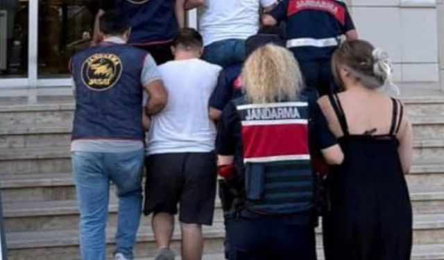 Gazipaşa’da Kaçmaya Çalışan 3 Şüpheli Jandarmadan Kaçamadı