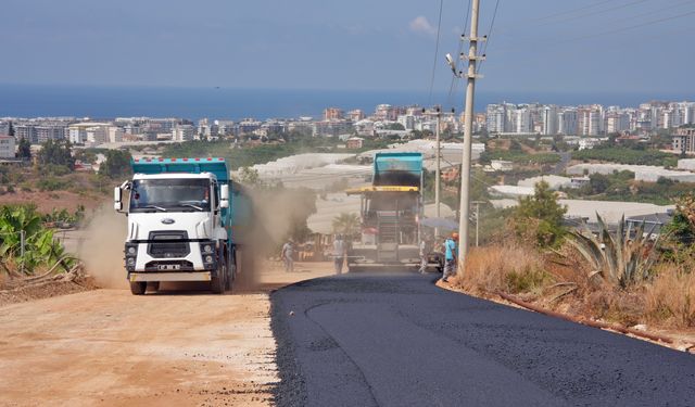 Muhtar Asiltürk’ten Özçelik’e Teşekkür: “Yollar Çok Güzel Oldu”