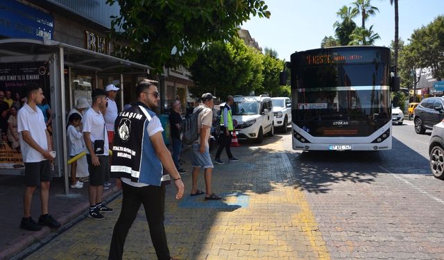 Alanya da Otobüs Tarifesi Güncellendi: Öğrenci Gülüyor, Cüzdan Ağlıyor