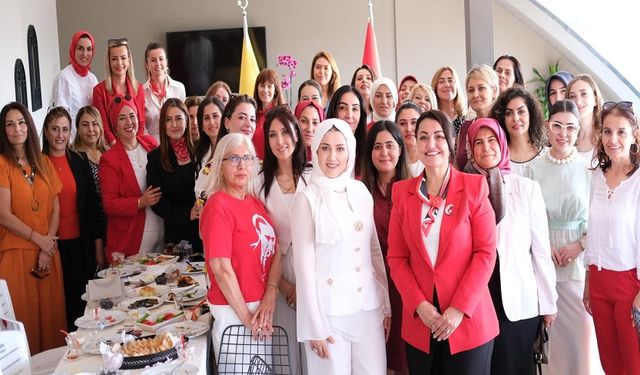 Cumhuriyet’in En Güzel Yüzü Kadınlardır: AGİKAD’dan Anlamlı Buluşma
