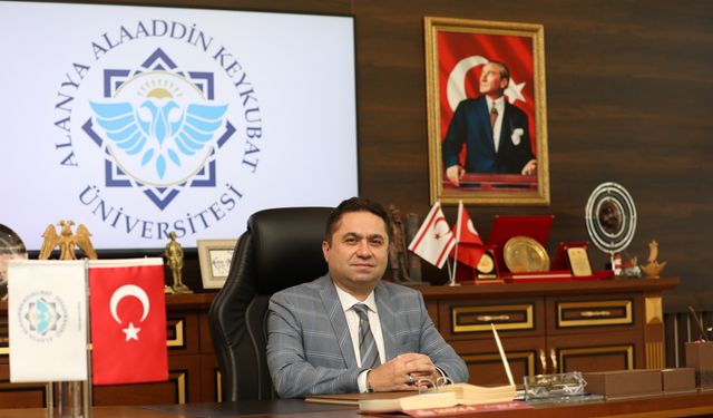 Rektör Türdoğan'ından güçlü Cumhuriyet mesajı