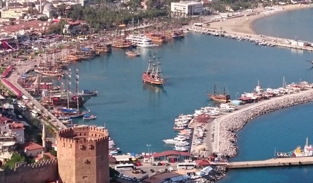 Alanya Balıkçı Barınağı 29 Milyon TL Bedelle Yeniden İhalede