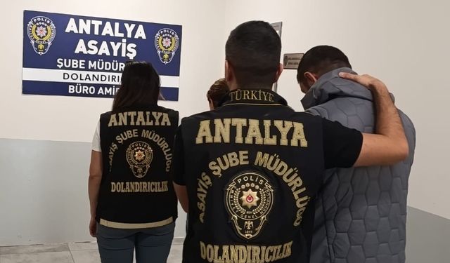 Engelli Vatandaşın Evini Satıp Parasını Yediler! Polis Yakayı Ele Verdi