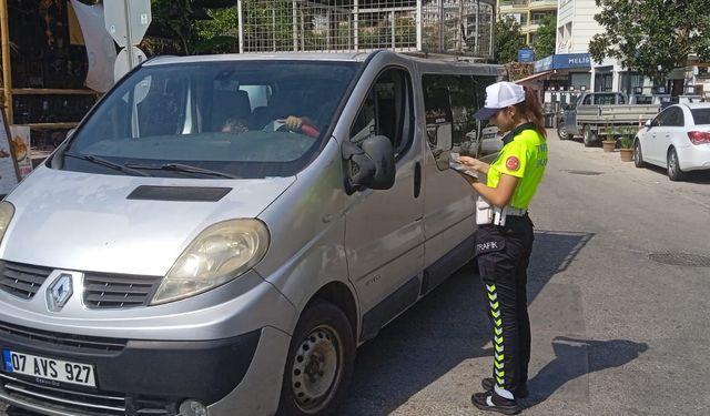Alanya’da Trafikte Büyük Tarama: 498 Sürücüye Ceza!”
