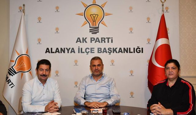 AK Parti Alanya Teşkilatında Görev Dağılımı Yenilendi. Kadıoğlu gitti,Yüzbaşıoğlu geldi