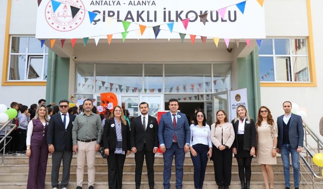 ALANYA BELEDİYESİ’NDEN SIFIR ATIK KAHRAMANLARIYLA “ATIĞI AZALT, MATARAYI KULLAN” PROJESİ