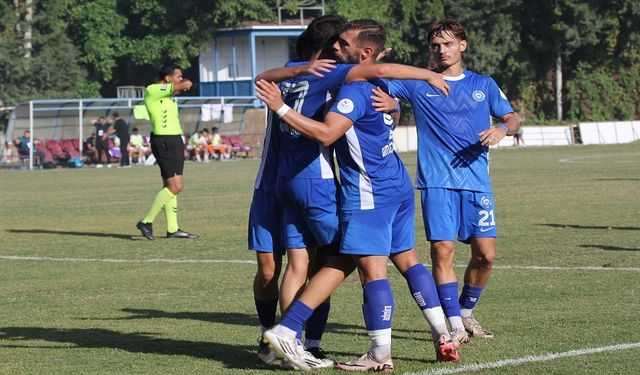 Moral Galibiyeti! Alanya 1221 FK İzmir Çorlu’yu Devirdi