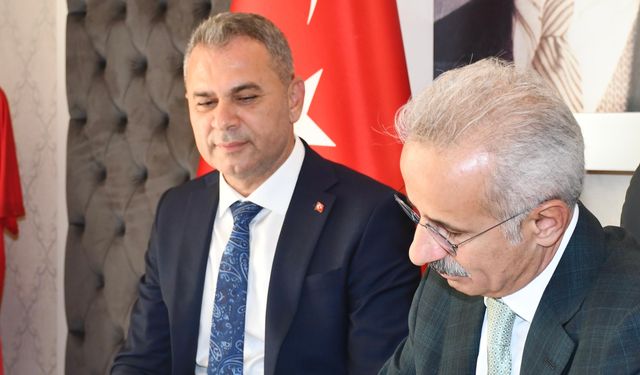 Alanya Trafiğine Neşter! Bakan Uraloğlu Teşkilatta Projeleri Değerlendirdi
