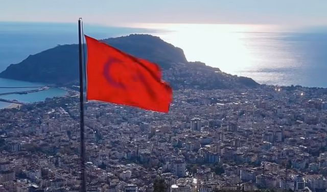 Hollandalı Turizm Platformundan Alanya’ya Kış Daveti: “Güneş, Kahve ve Meze Keyfi Sadece 247 Euro!”