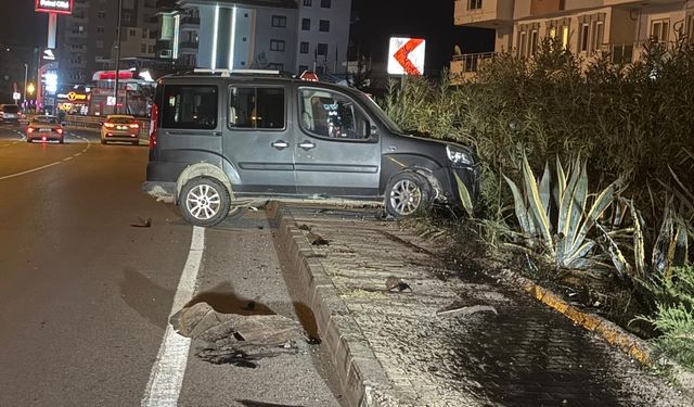 SON DAKİKA | Alanya Mevlüt Çavuşoğlu Bulvarı’nda Kaza