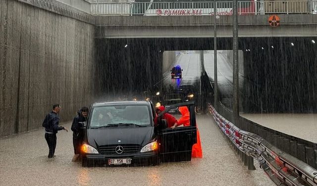 İYİ Parti’den Alanya’daki sel felaketine sert tepki: “Bu kader değil, ihmalin sonucu”