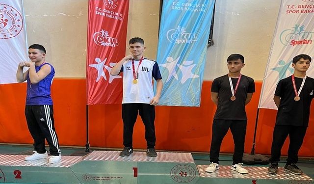 Antalya’da Bilekler Alanya İçin Büküldü. Okul Sporlarında Gücün Adresi Alanya