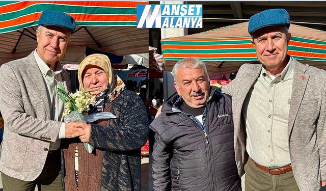 Mavi Şapka Detayı Sosyal Medyada Dikkat Çekti