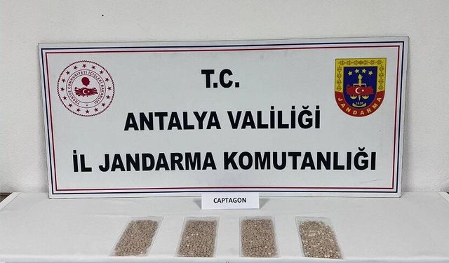 Döşemealtı’nda Uyuşturucu Operasyonu: Binlerce Captagon Ele Geçirildi
