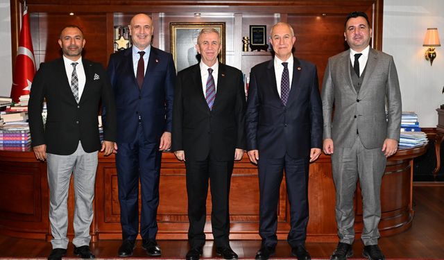 Başkan Özçelik’ten Mansur Yavaş ve Kaya’ya Master Plan Sunumu