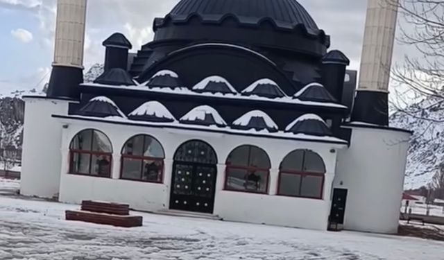 Gökbel Yaylası’nda İbadethaneye Saygısızlık: Kilit Kırıldı, Drift Yapıldı