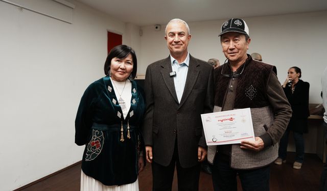 130 Ülkeden Alanya’ya Gelen İyilik: Noel Pazarı Geliri Bağışlandı