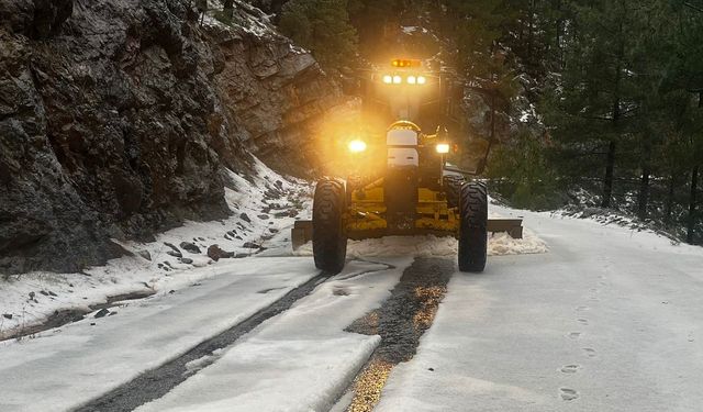 Gedevet Beyaza Büründü, Yollar Küreme ile Açıldı