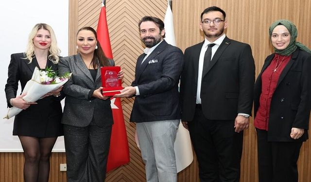 ALKÜ Panelinde Net Mesaj: Alanya’da Sağlık Turizmi İçin Tüm Şartlar Hazır