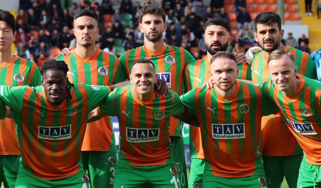 Alanyaspor Evinde Yıkıldı!