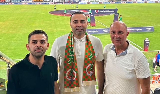 “Tribün Polemiğinde İkinci Perde: CHP’den AK Parti’ye Yüklü Sözler”