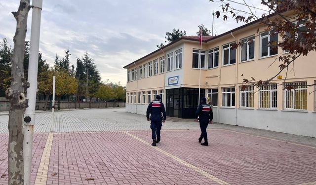 Okullarda Önlem Artırıldı: Alanya’da Polis ve Jandarma Sahada