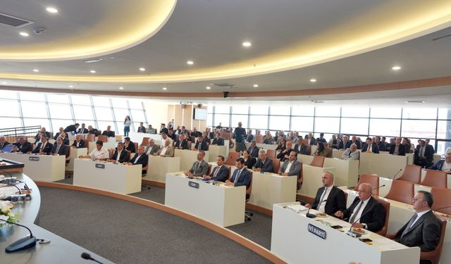 “PROJELER NEREDE?” SORUSUNA MADDE MADDE YANIT! ÖZÇELİK’TEN SERT ÇIKIŞ