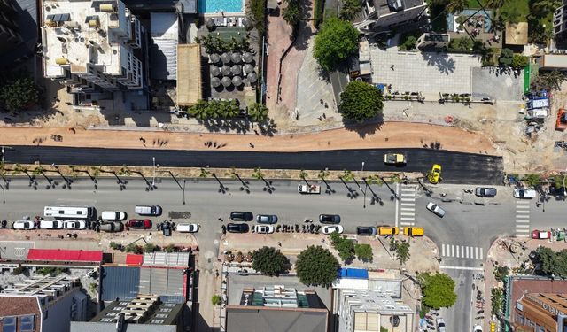“Alanya’da Yol Değil Adeta Podyum Yapılıyor!”