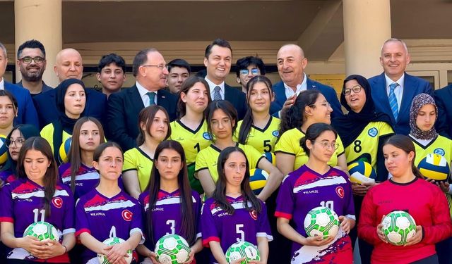 Çavuşoğlu’ndan Alanya’ya Dev Müjde: 3 Bin Kişilik Spor Salonu Geliyor!