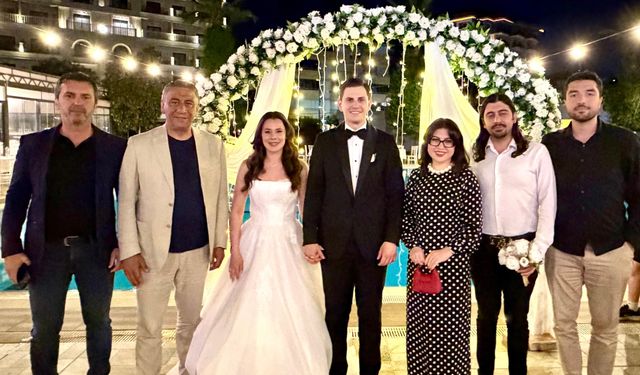 Alanya’da Görkemli Düğün Gecesi