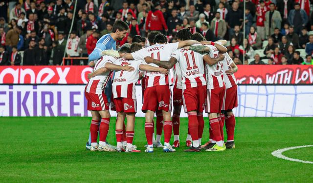 “Galatasaray Maçı Öncesi Antalyaspor’da ‘Okunmuş Su’ Krizi!”