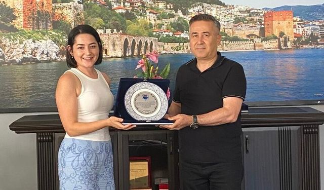 Azak Beach Otel’den Eğitime Katkıya Anlamlı Teşekkür