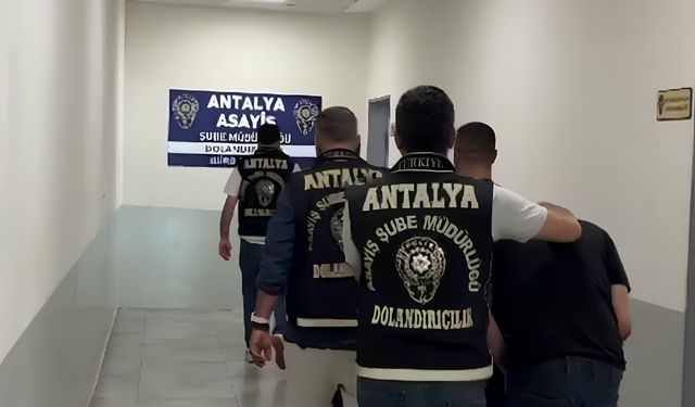 Kuyumculara sahte altın diş satarak dolandırıcılık yapan 4 şüpheli tutuklandı