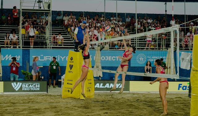 Plaj Voleybolunun Kalbi 3 Gün Boyunca Alanya'da Atacak